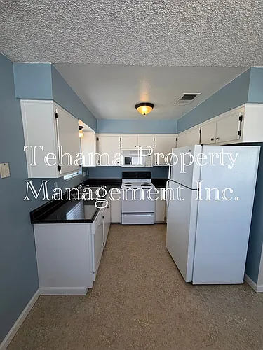645 David Ave Photo 1