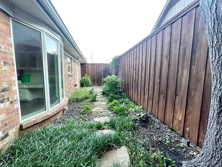 7814 La Manga Dr — Photo 13
