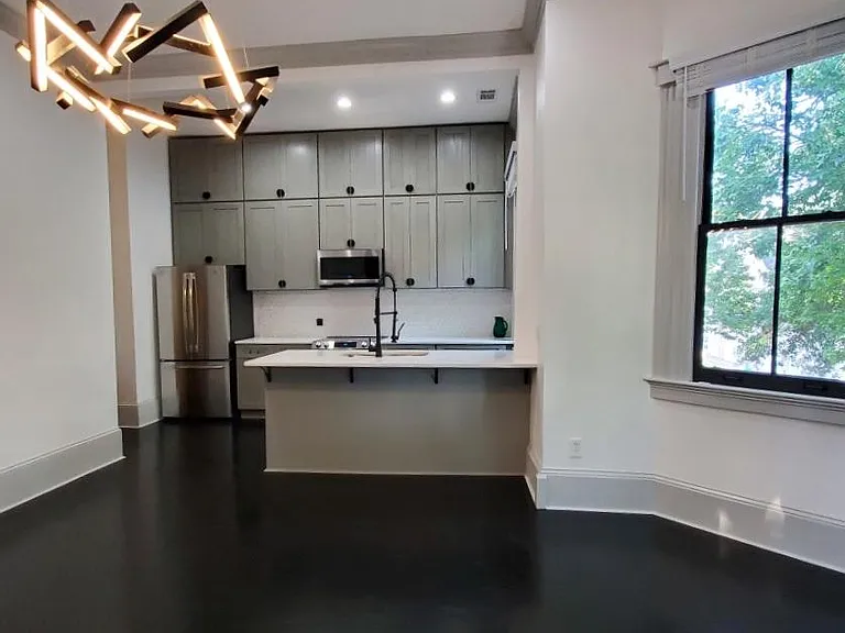 306 W Park Ave #B — Photo 3