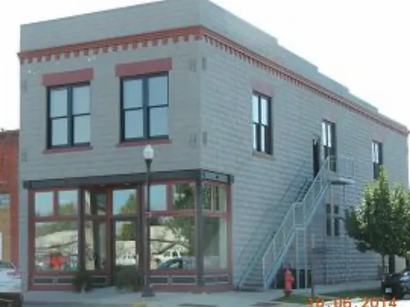 102 Main St E #2, State Center, IA 50247