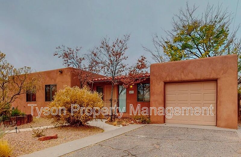 1st image of 1431 Vassar Dr NE