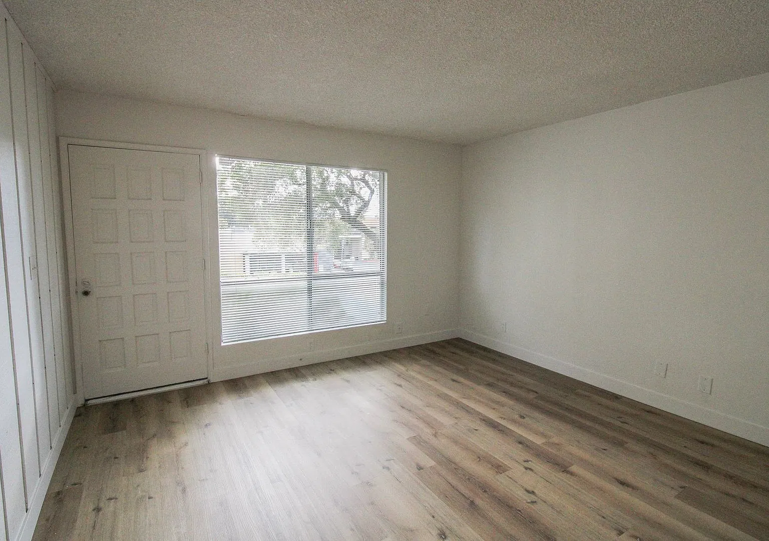 2 Bed, 1.5 Bath SLO Townhouse — Photo 4