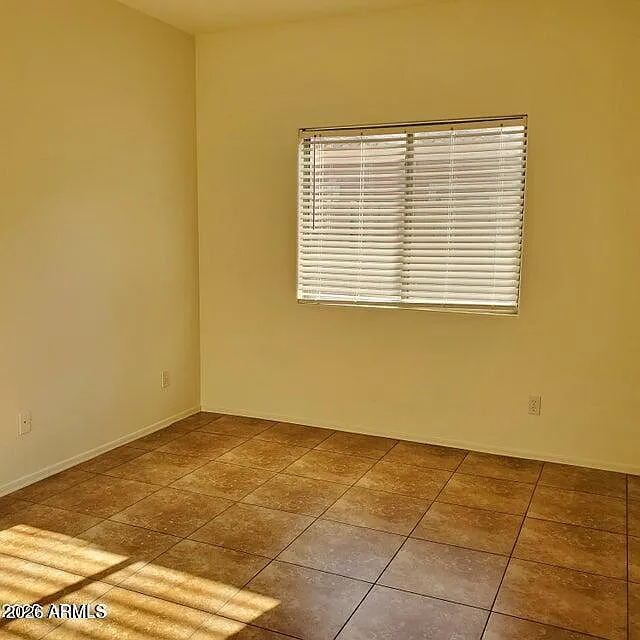 3 bed, 2.0 bath, 1742 sqft, $1,990 — Photo 2