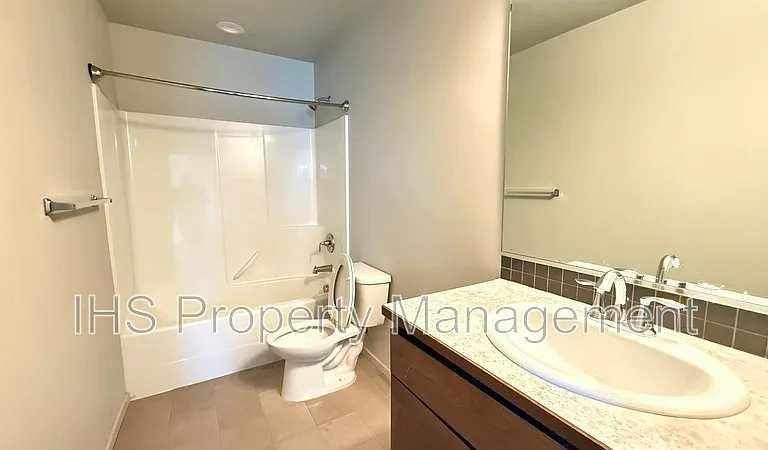 5814 Sidon Ln — Photo 12