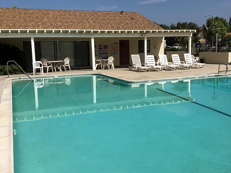 1017 Quiet Creek Ln — Photo 34