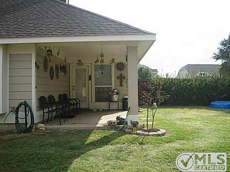 4th image of 9844 Old Field Dr