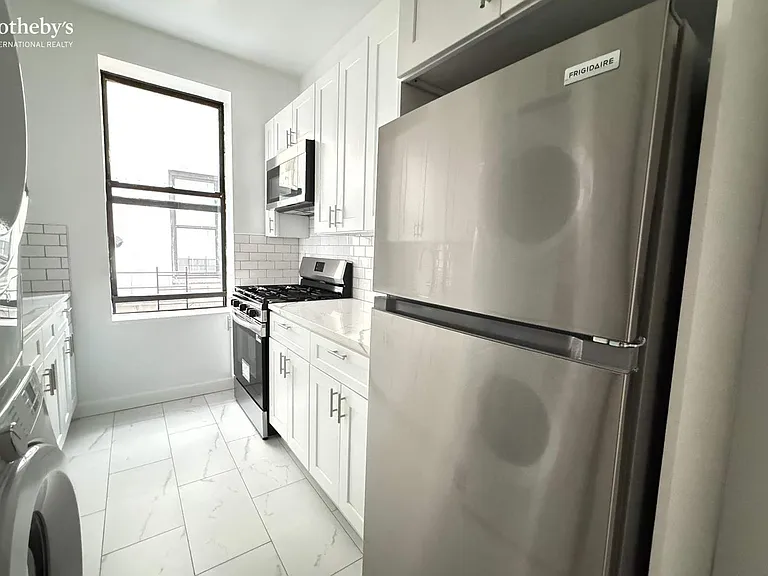 200 Claremont Ave #4 — Photo 15