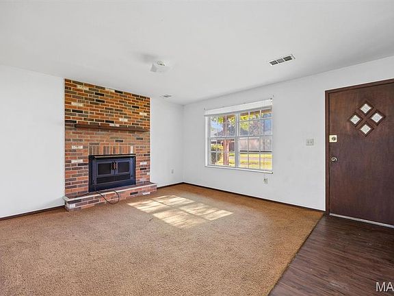 3rd image of 2928 Godfrey St