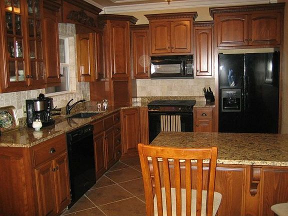 2nd image of 4 Oakford Ln