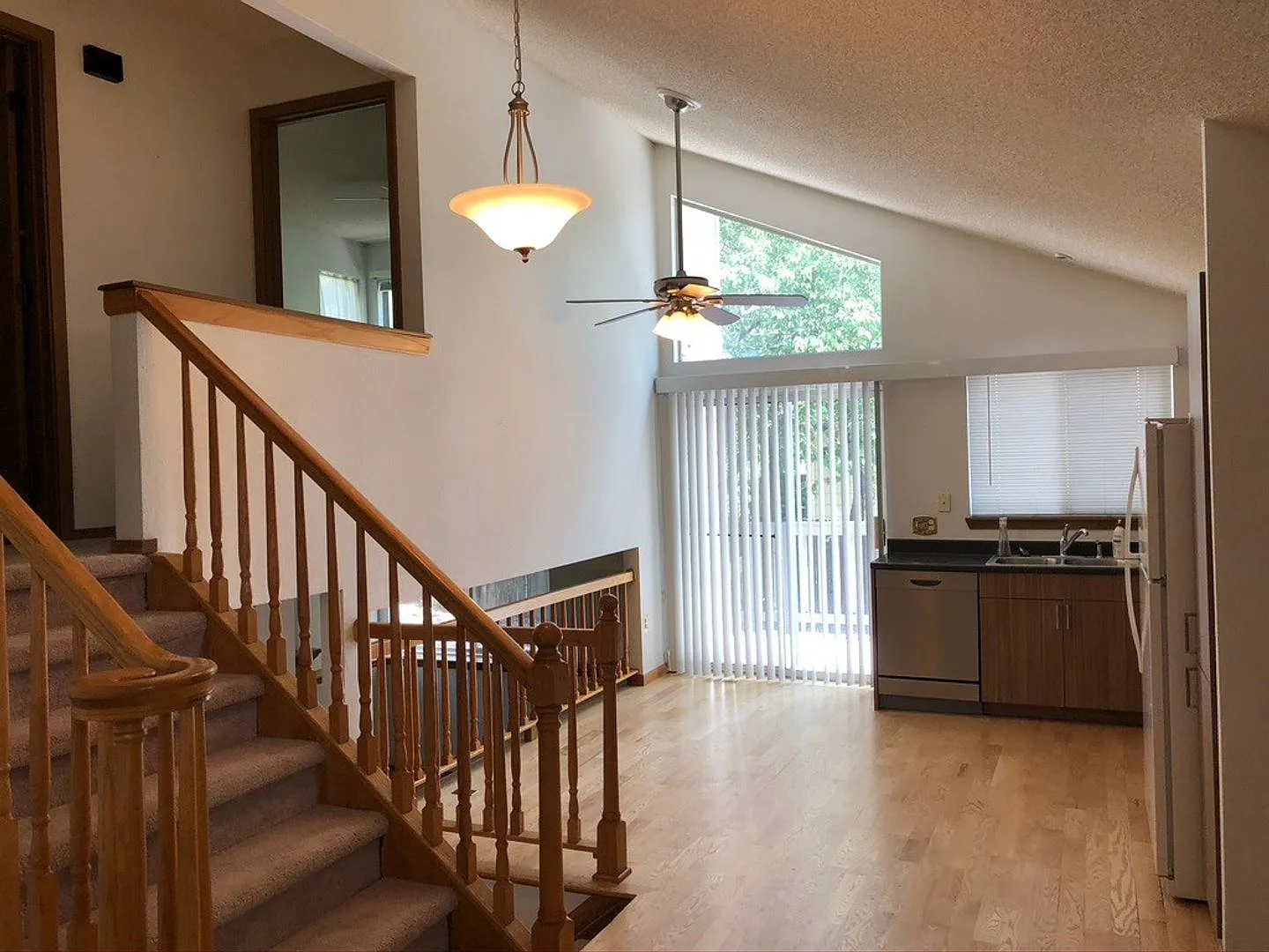 3 Bedroom House on Quiet Cul-de-sac in Broomfield — Photo 4