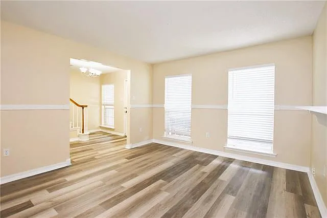 5404 Clearpoint Dr — Photo 5