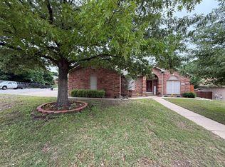 2234 Summer Brook Dr, Weatherford, TX 76087