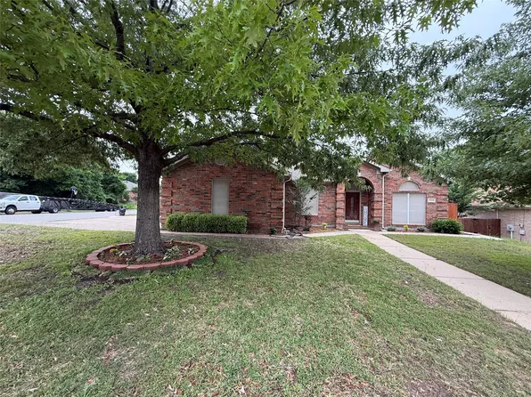 2234 Summer Brook Dr, Weatherford, TX 76087