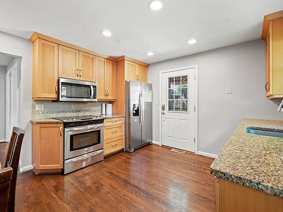 5th image of 7303 Iuka Ave