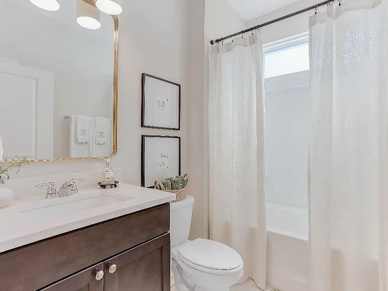 72 McRorrie Dr — Photo 34