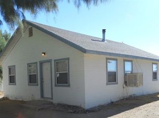 10621 Kendall Rd, Lucerne Valley, CA 92356