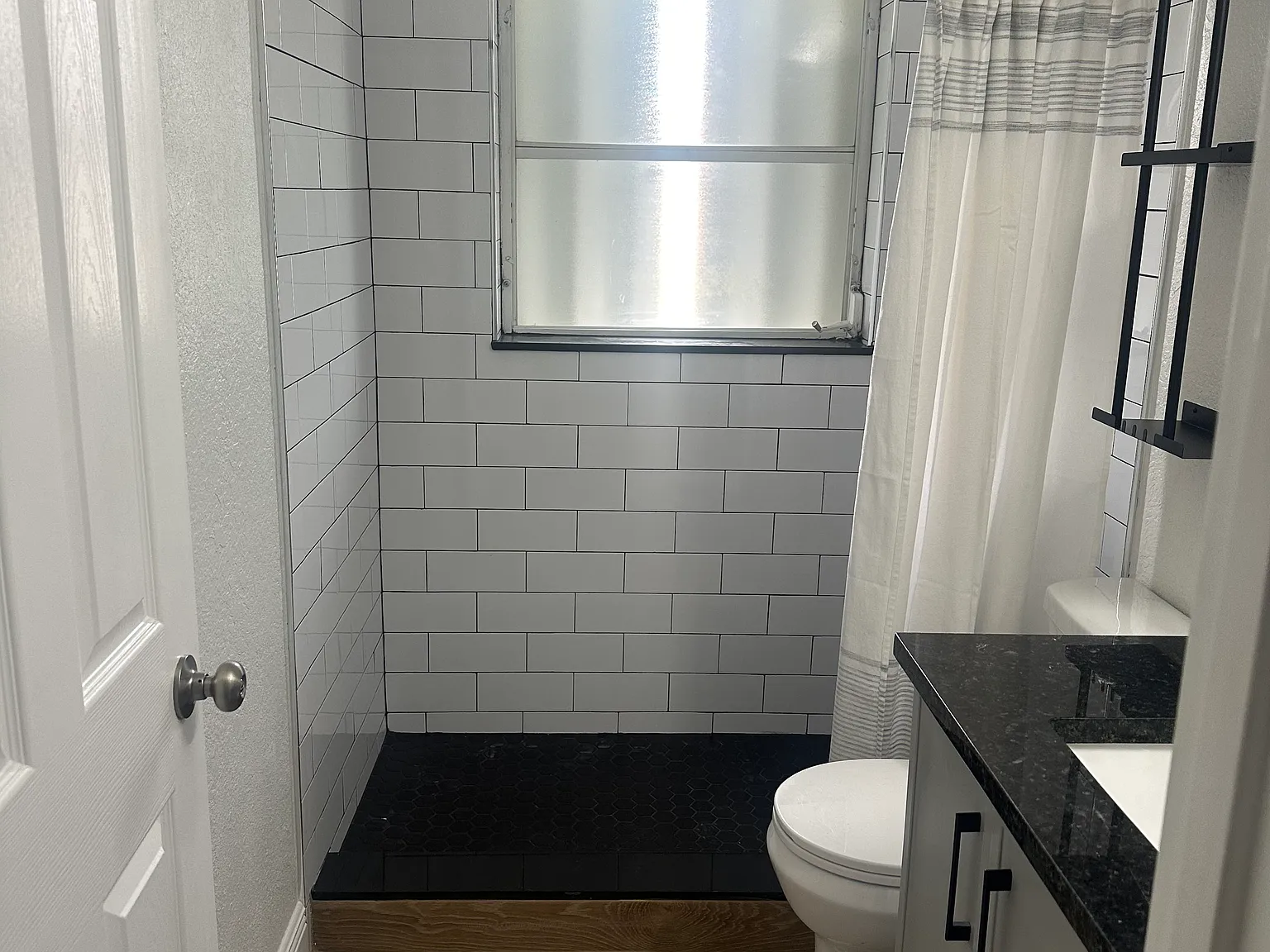 3 bed, 1268 sqft, $1,795 — Photo 3