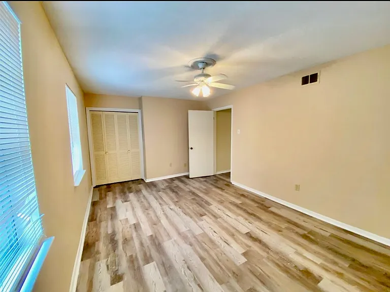 5666 Hinton Pl — Photo 17
