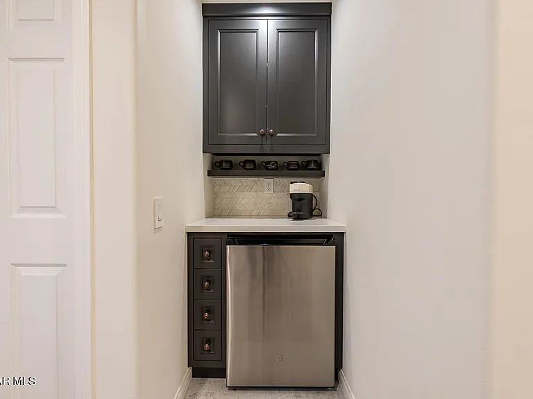 2491 Swanfield Ct — Photo 45