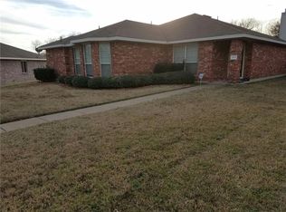 171 Rolling Ct, Lancaster, TX 75146