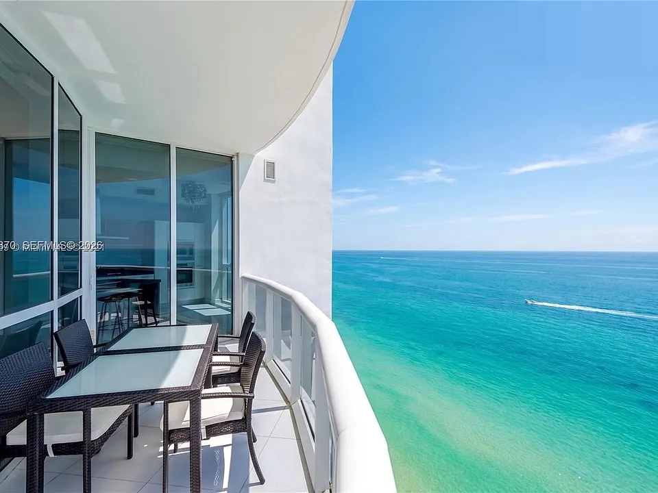 18201 Collins Ave #4409