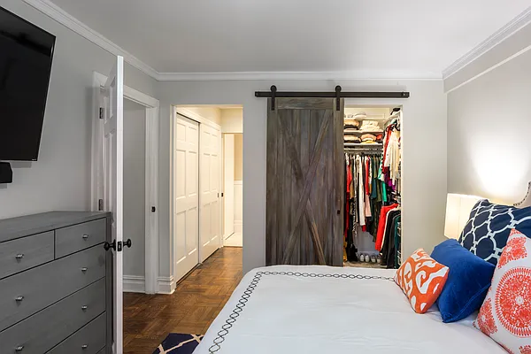 Sold by Compass | media 15