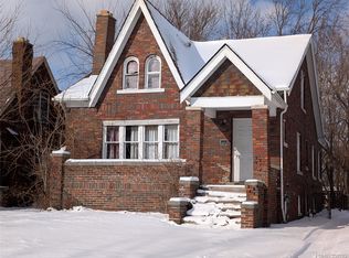 12293 Kilbourne St, Detroit, MI 48213