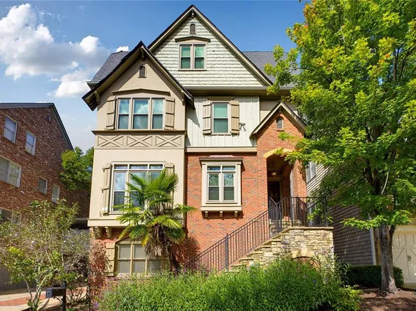 1133 Park Overlook Dr NE, Atlanta, GA 30324