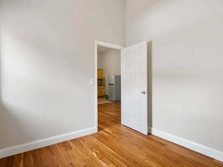 1017 Arch St #4A — Photo 8