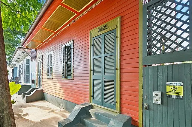 2625 Chartres St — Photo 1