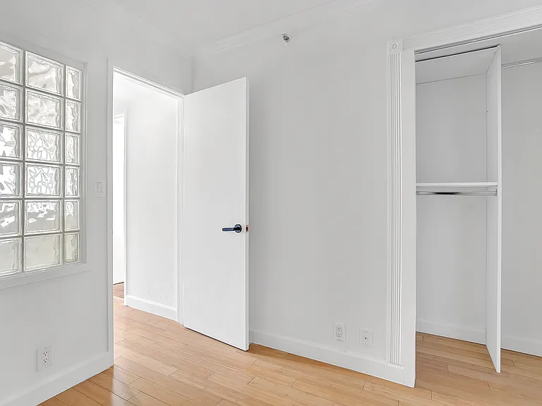 1541 Brickell Ave #105 — Photo 39