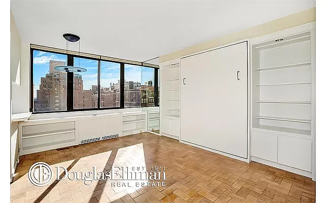 Rented by Douglas Elliman | media 8