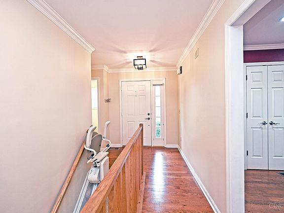 4th image of 1073 Wittshire Cir