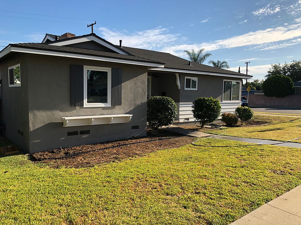 2nd image of 2370 W La Habra Blvd