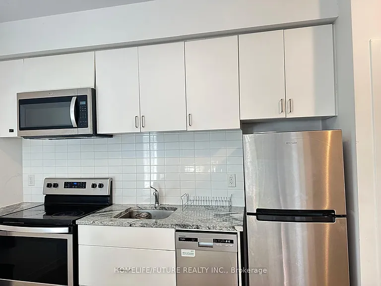1760 Simcoe St N #65 — Photo 4