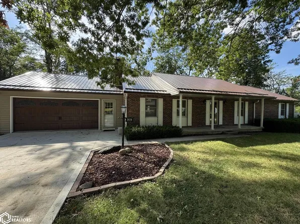 2028 Golfview Cir, Centerville, IA 52544