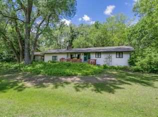 725 Park Ln, Moundridge, KS 67107