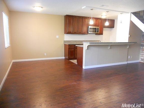 4th image of 5170 Connecticut Dr APT 2