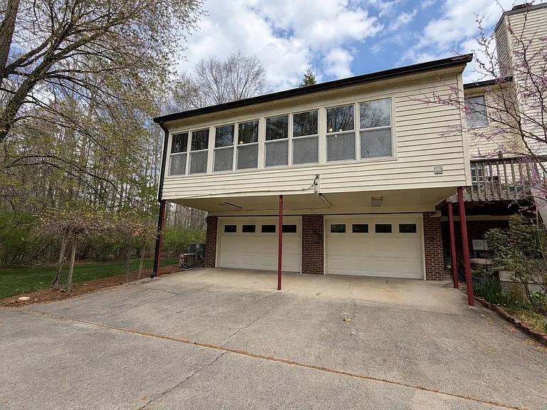 1602 Ternberry Rd — Photo 24