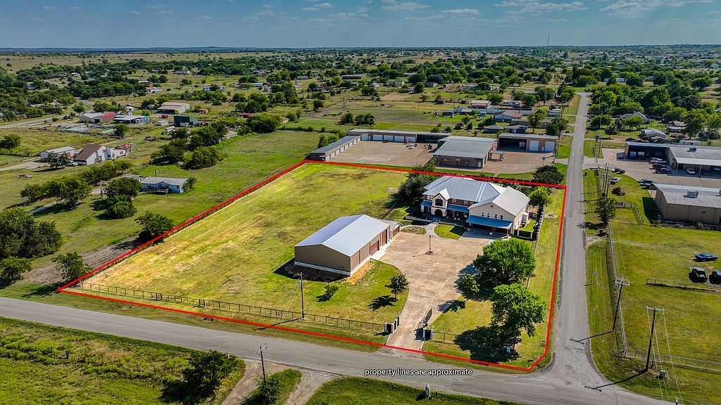 6925 Sky Rd - Property Image