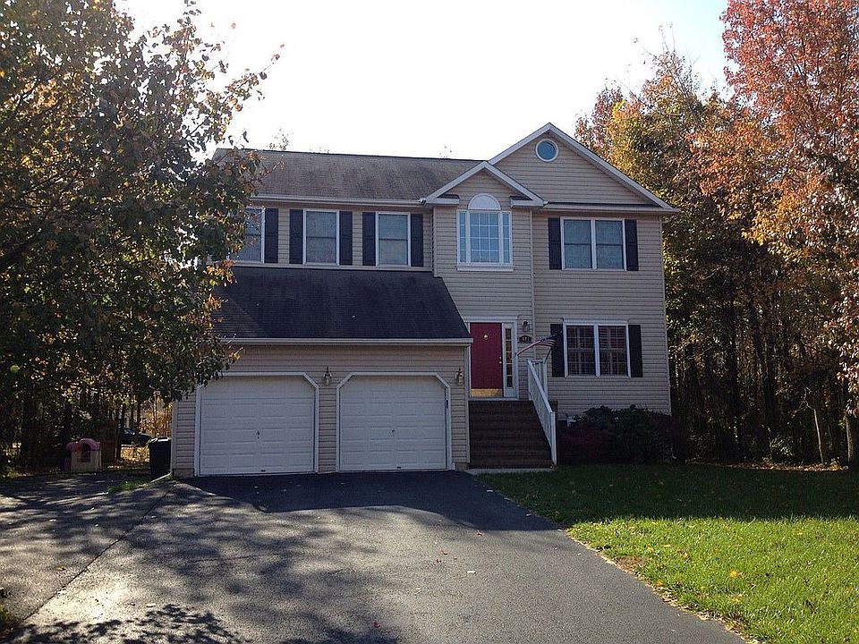 1st image of 601 Yorktown Manor Ct
