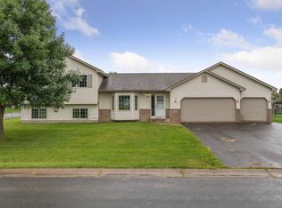 6115 Kaitlin Ave NE, Albertville, MN 55301