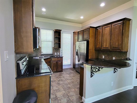 2nd image of 5824 La Vista Dr