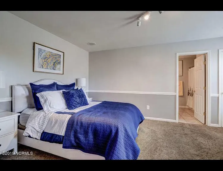 6718 Newbury Way — Photo 6