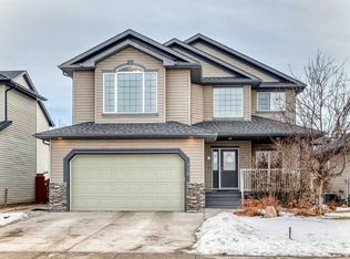 158 W Invermere Dr, Chestermere, AB T1X 1L3