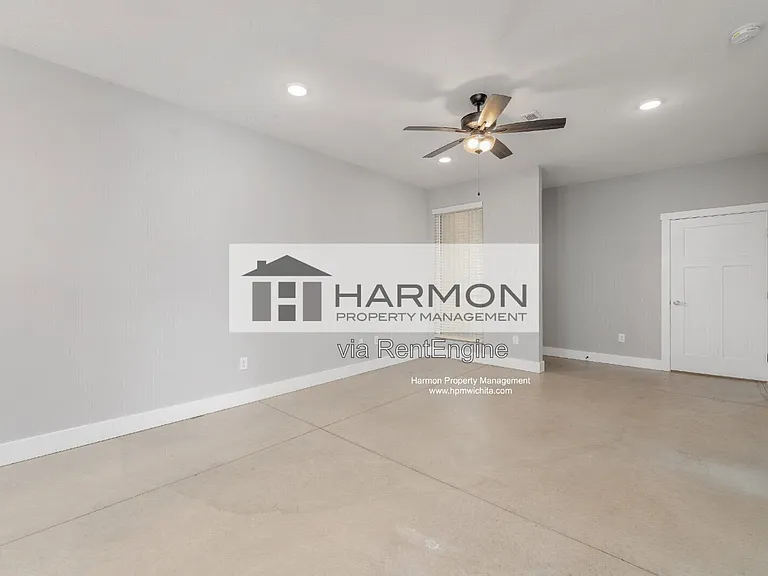 2164 S Thatcher Ct — Photo 2