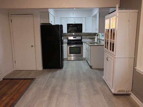5th image of 915 Hoban Ave