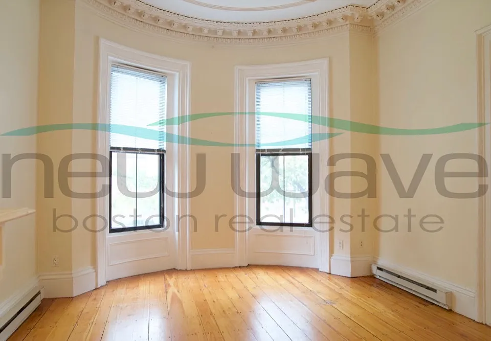476 Columbus Ave #9