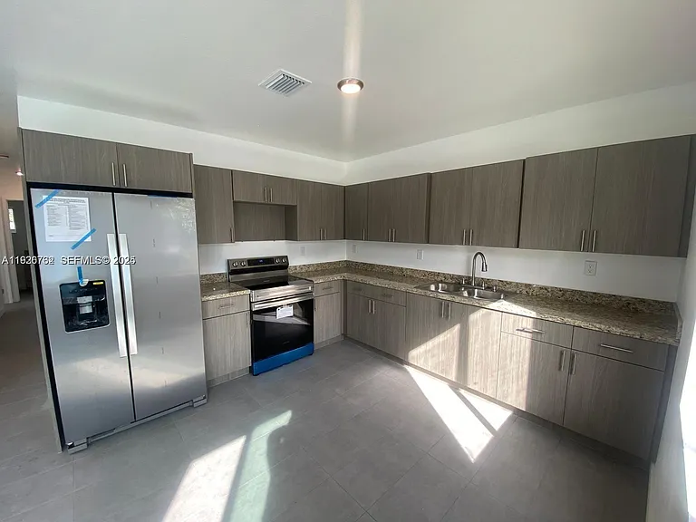 1783 NW 65th St #1783 — Photo 5
