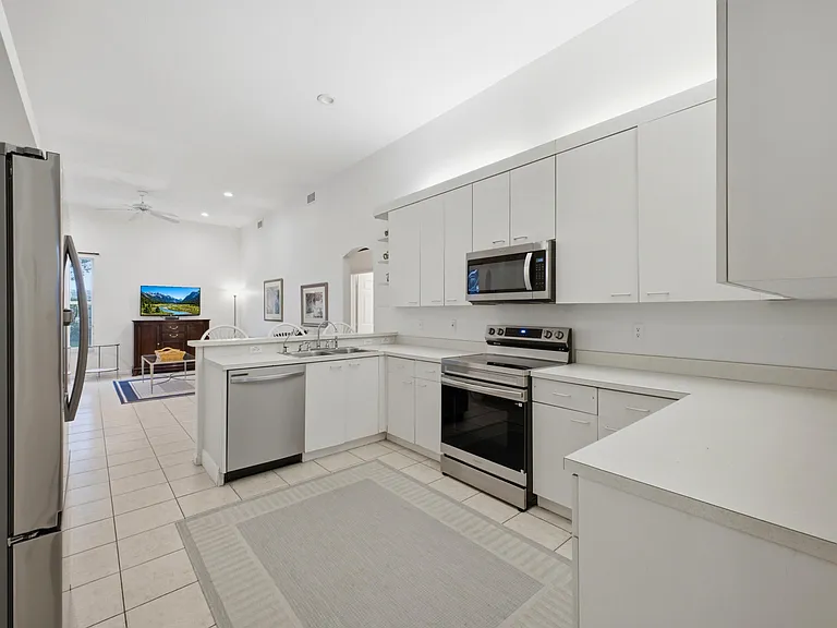 4378 Danielson Dr — Photo 16
